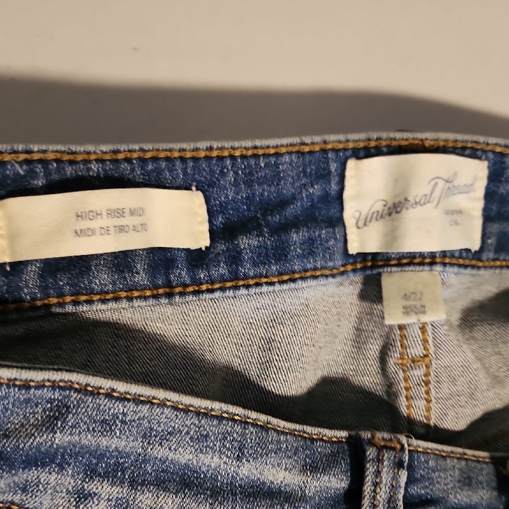 Universal Thread Blue High-Waisted Jean Shorts - Picture 2 of 12